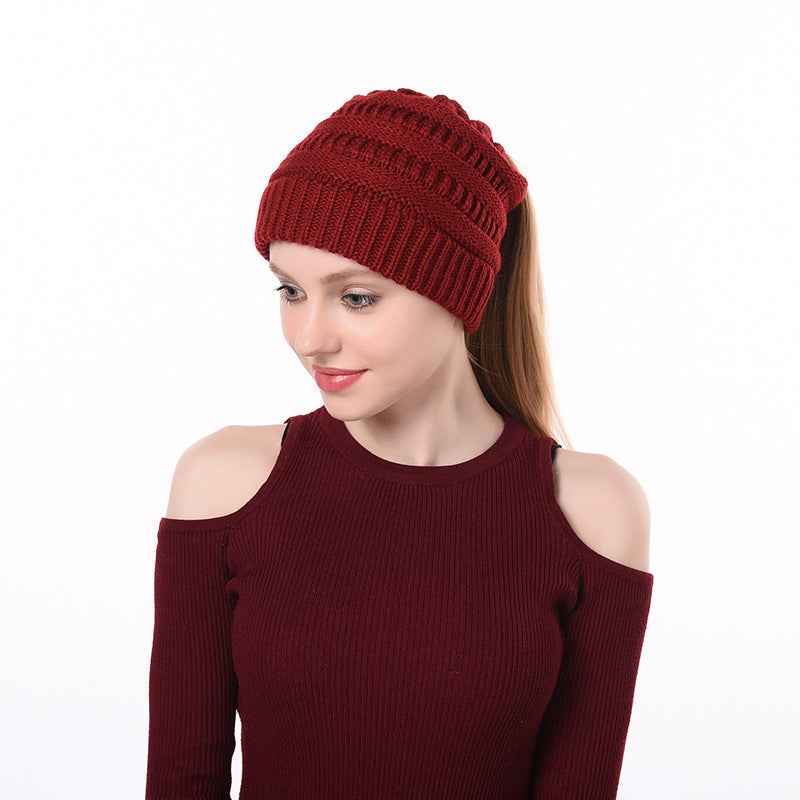 Womens Knitted Ponytail Hat Winter Warm Cap Burgundy Without label
