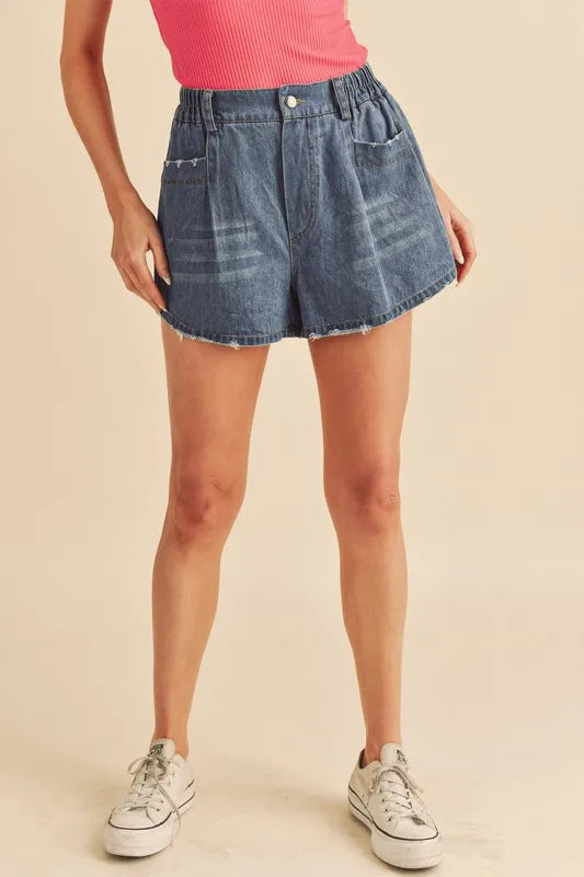 Aemi + Co Frayed Hem Elastic Waist Denim Shorts Medium