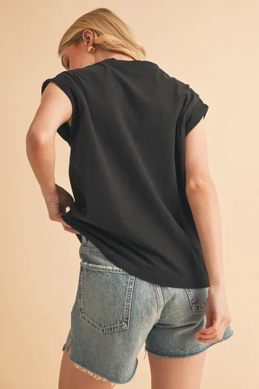 Aemi+Co Solid Color Round Neck Sleeveless Top