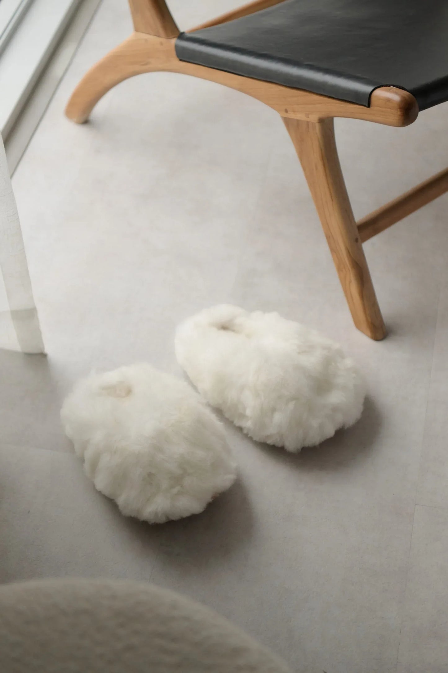 Alpuffas - Genuine Alpaca Slippers