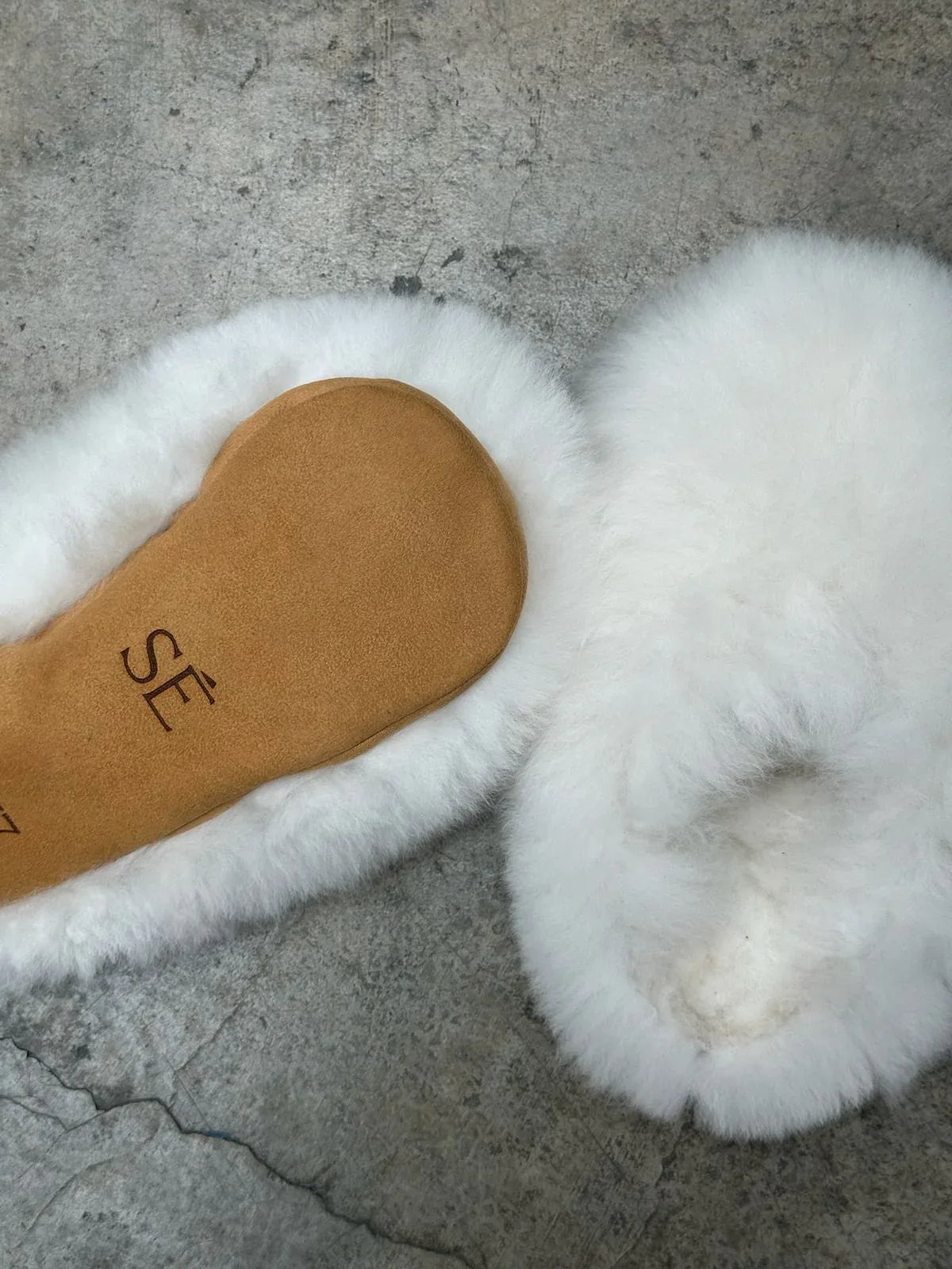 Alpuffas - Genuine Alpaca Slippers