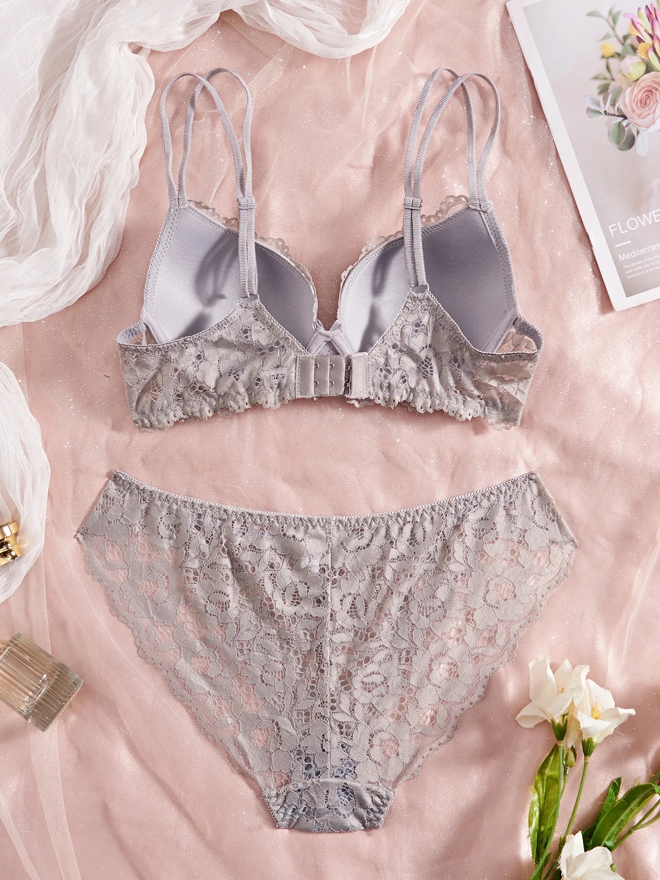 Women's Sexy Lingerie Set Lace Patchwork Solid Color Bowknot Rhinestone Embellished Push-Up Double Shoulder Strap Unlined Comfortable Underwear, Lace Semi-Transparent Breathable Panties