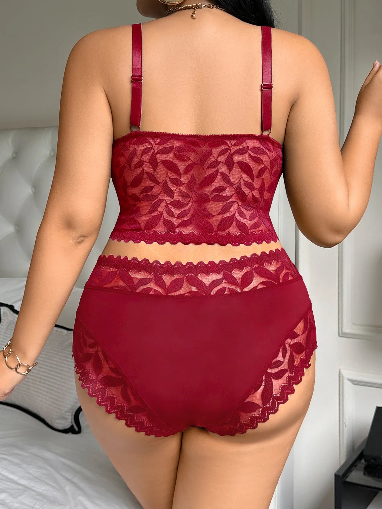 Sexy Plus Size Women's Underwear Set Floral Lace Unlined Wireless Bra Breathable Mesh Underwear Sexy Lingerie Set