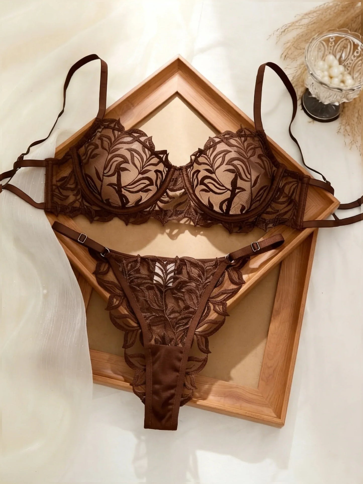French Sexy Lingerie Set - Embroidered Sheer Bra And G-string for Large Breasts Anti-sagging Breathable Underwear for Women