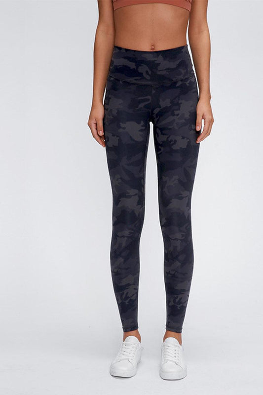 Millennia Wide Seamless Band Waist Sports Leggings Black Cameflage
