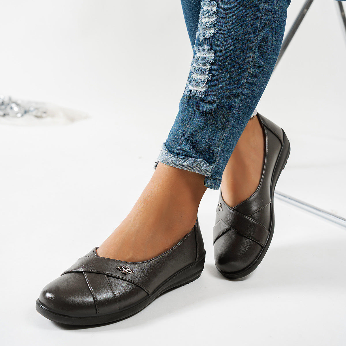 Women's Chanel-Style Flat Loafers with Metal Buckle & Tassel Detail