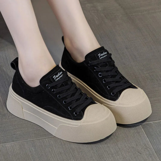 Round Toe Lace Up Platform Sneakers Black