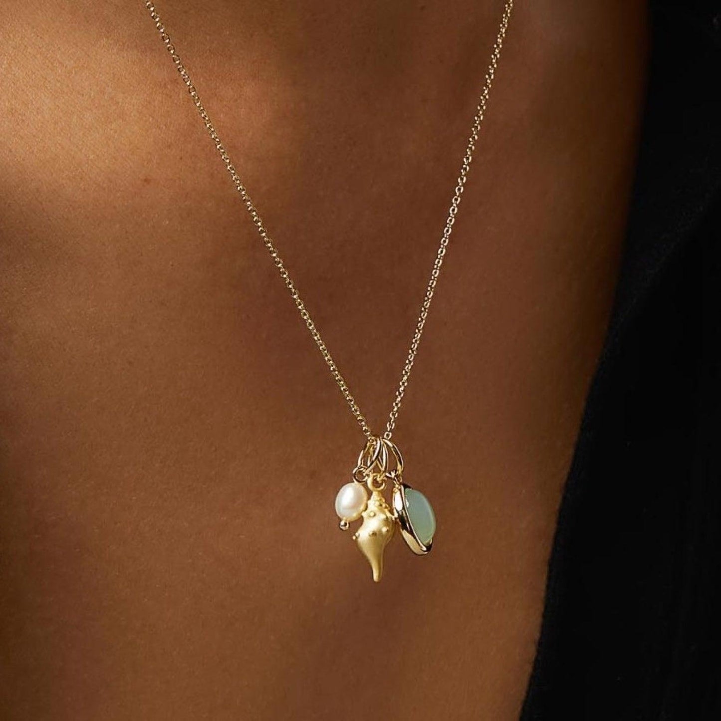 14K Gold-Plated Natural Crystal Conch Pendant Necklace Gold One Size