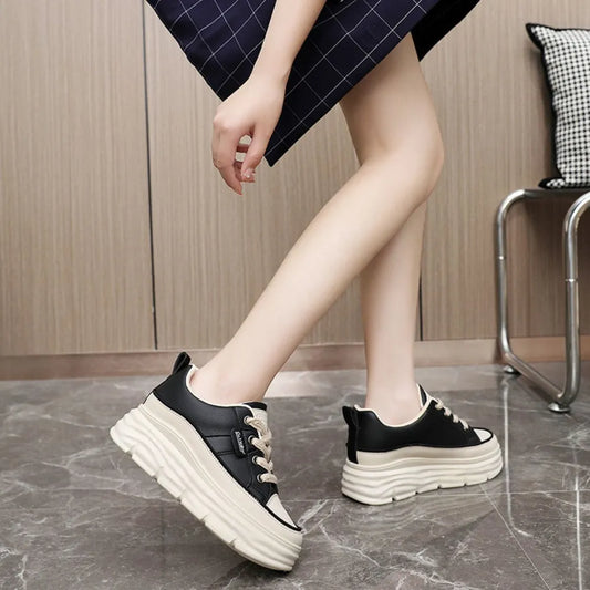 Lace Up Round Toe Platform Sneakers Black