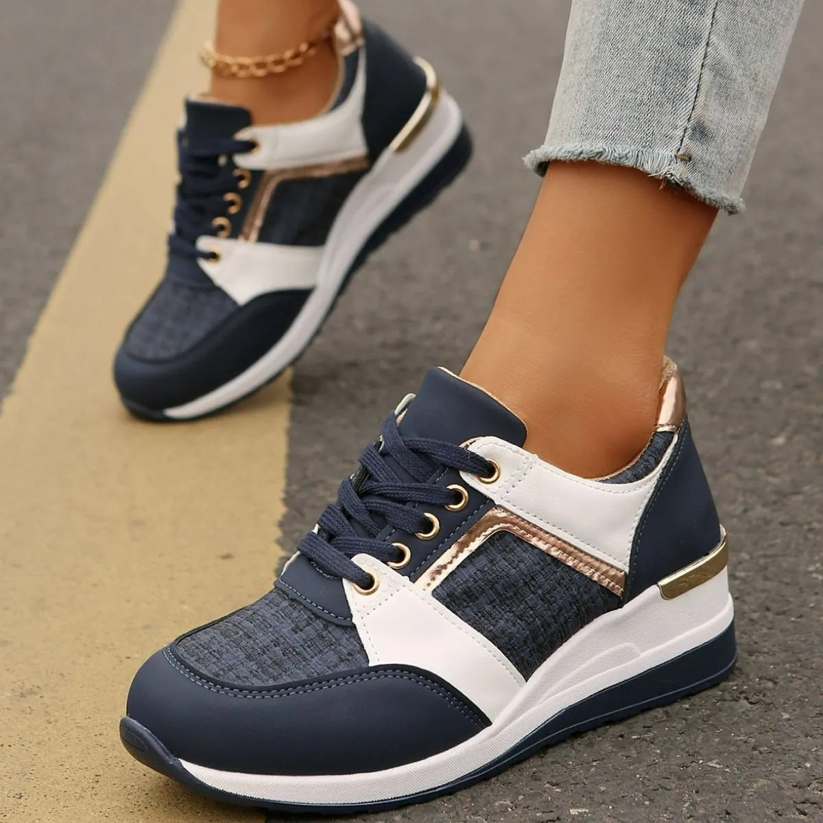 Round Toe Platform Sneakers Dark Blue