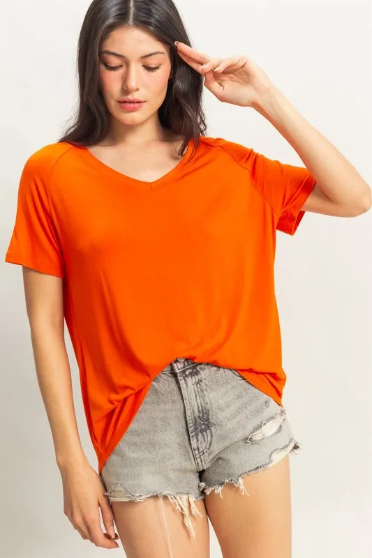HYFVE Oversized V-Neck Relaxed Tee TOMATO