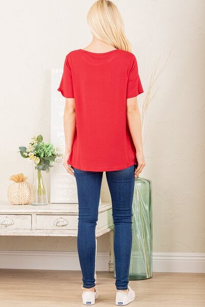 Heimish Full Size Leopard Lip Round Neck Short Sleeve T-Shirt Plus Size