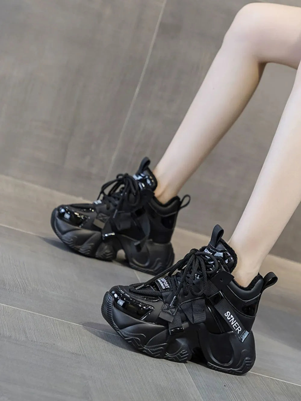 Chunky Platform Lace Up Sneakers Black