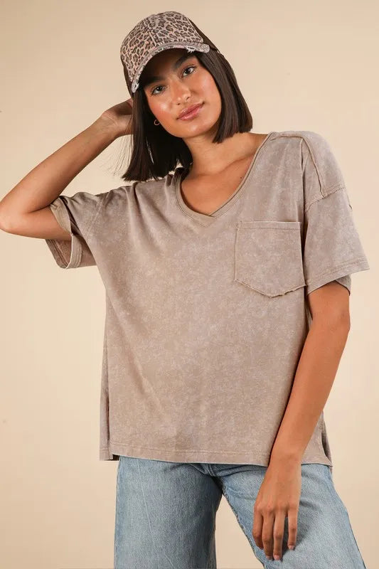 VERY J Mineral Washed V-Neck T-Shirt