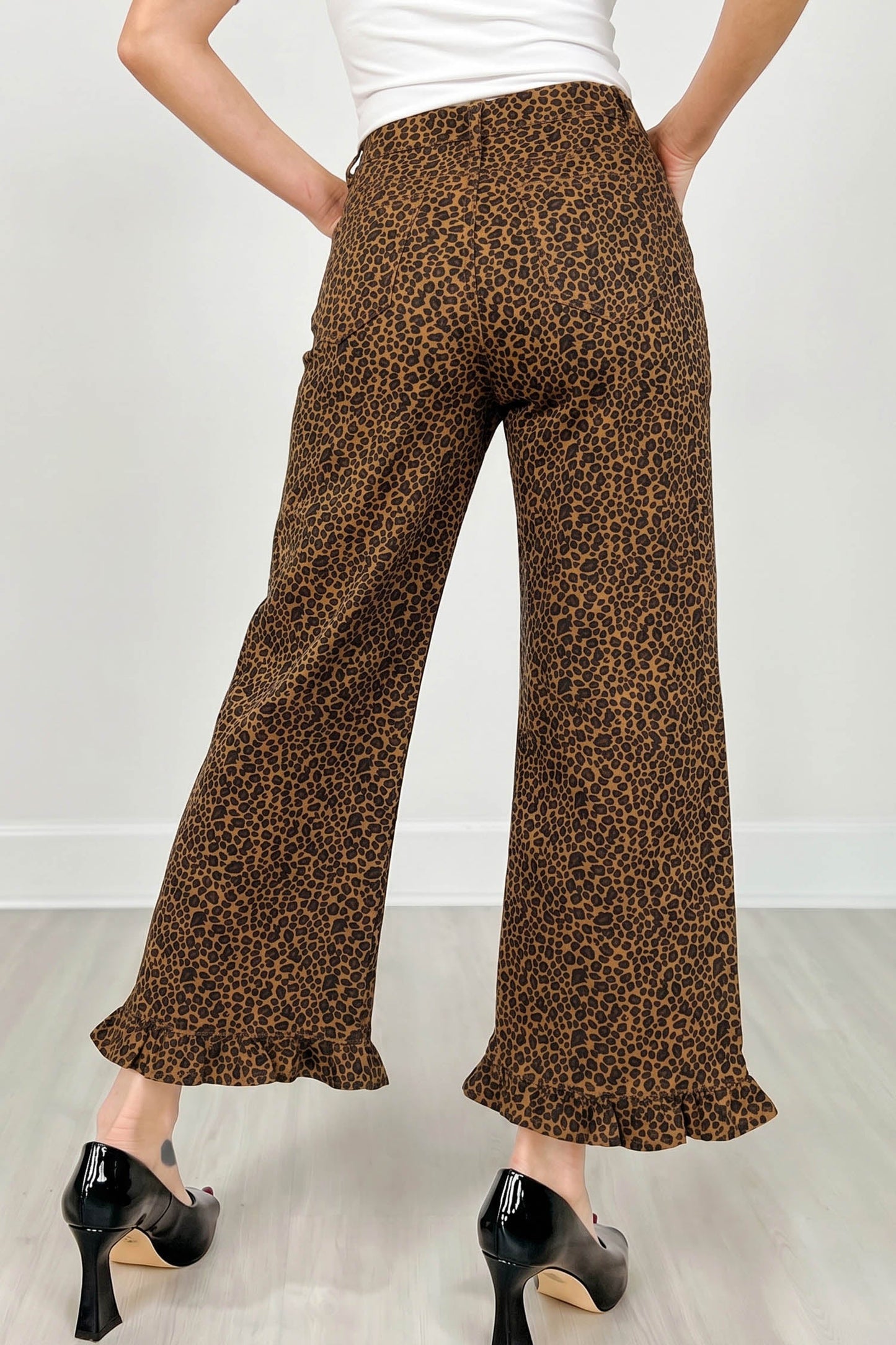 Leopard Ruffle Hem Shift Jeans