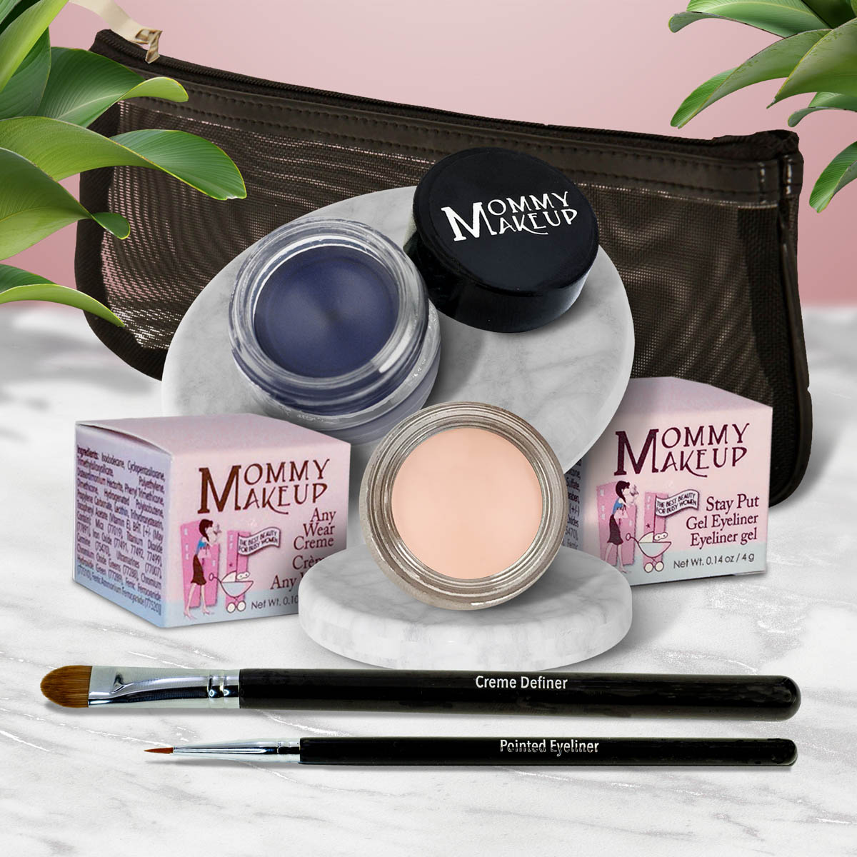 The Everlasting Eye | Waterproof Eye Makeup Set Brighten Up - A warm matte cream Blue Angel - A Classic Navy Blue