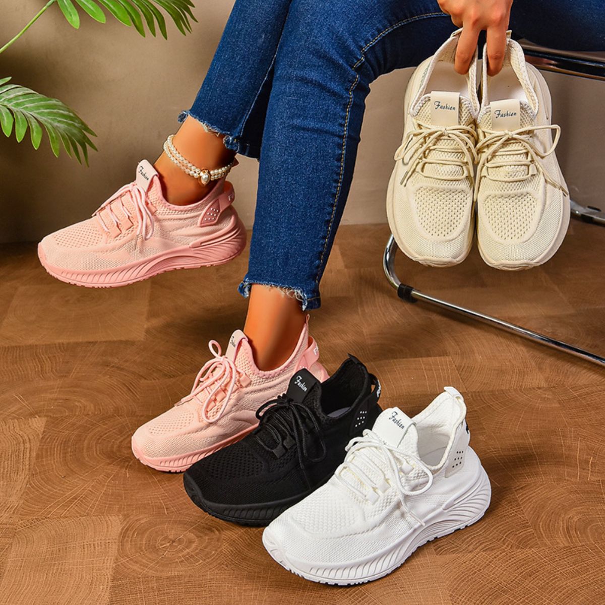 Round Toe Mesh Platform Athletic Black