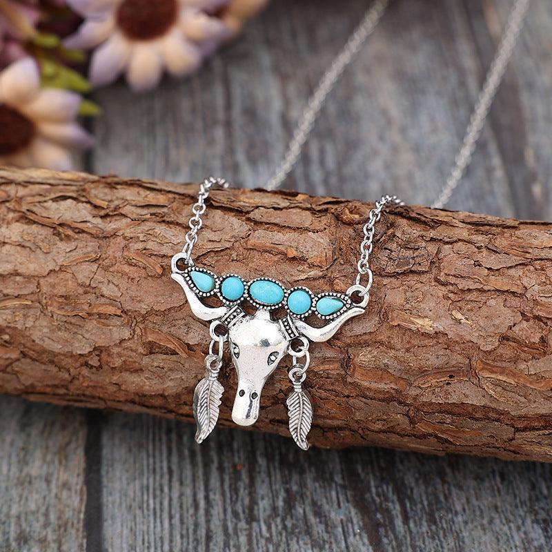 Artificial Turquoise Cow Shape Necklace Silver One Size