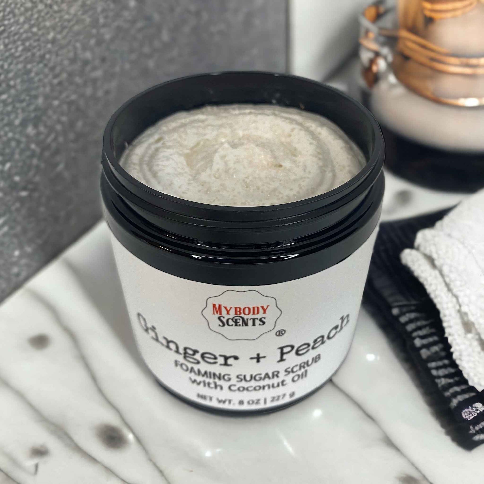 Luxury Foaming Body Scrubs Ginger + Peach