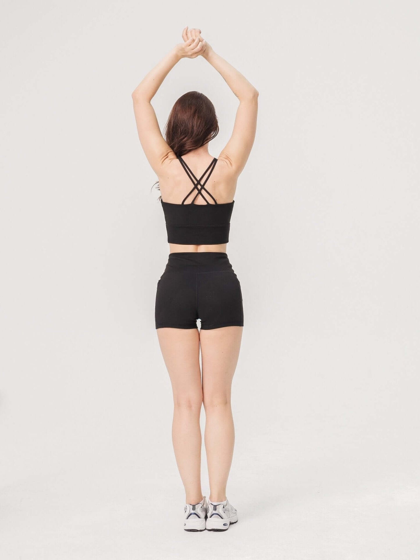 Three Pocket Basic Short