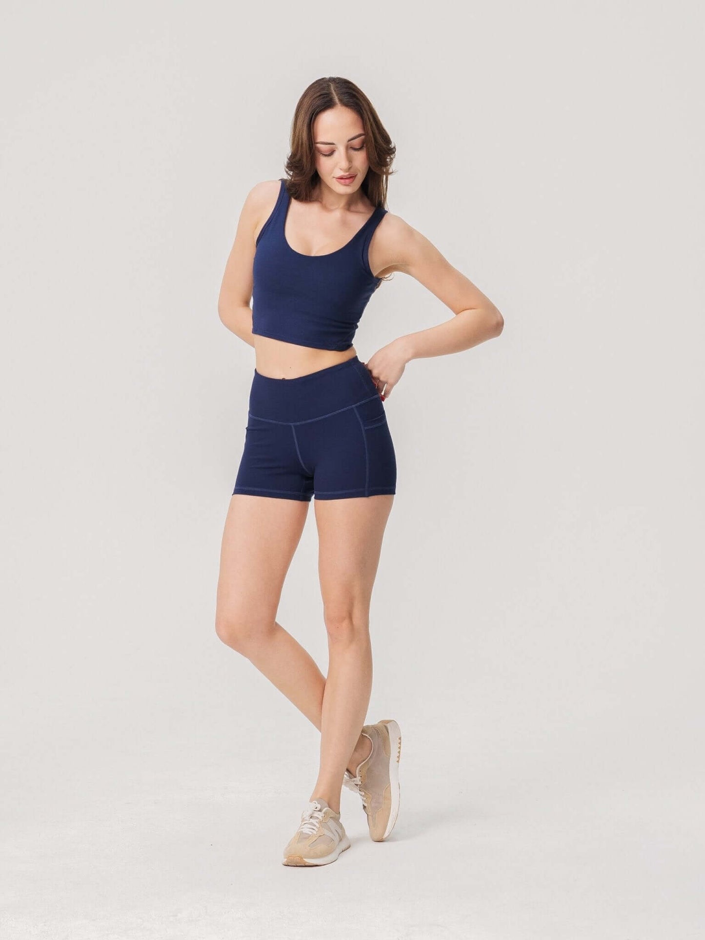 Three Pocket Basic Short