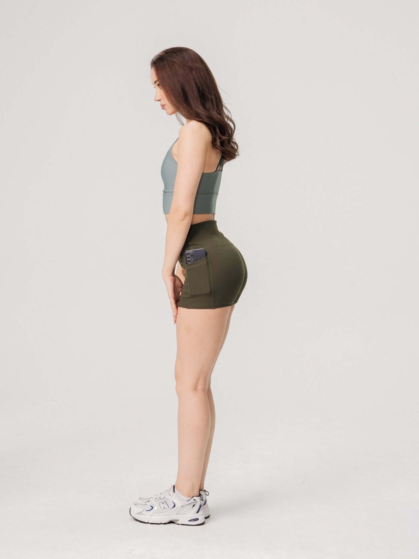 Three Pocket Basic Short