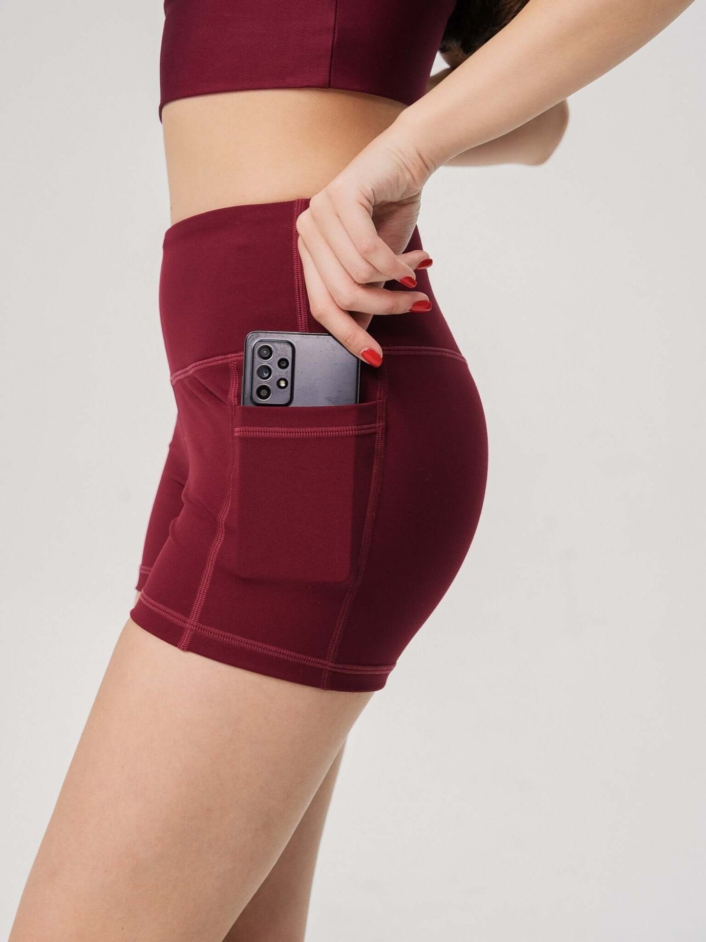 Three Pocket Basic Short