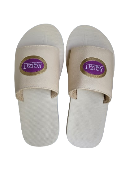 XQiZiT Slide Slippers for Women and Men, Slide Slipper with Soft Cushion Upper Strap, Non-Slip Durable Sole, New Design